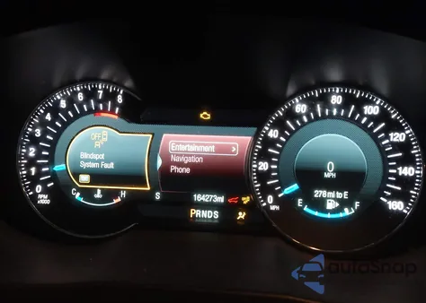 2016 Ford Explorer Platinum z USA, uszkodzony, nr VIN 1FM5K8HT4GGC04763